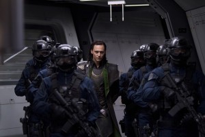 avengers-movie-image-tom-hiddleston-01-600x400